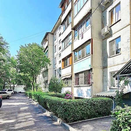 Апартаменты 10-Й Микрорайон, 5А アルマトイ エクステリア 写真